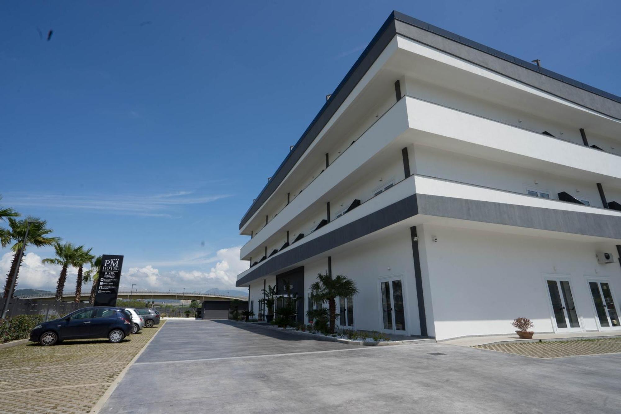 Pm Hotel Catanzaro Buitenkant foto